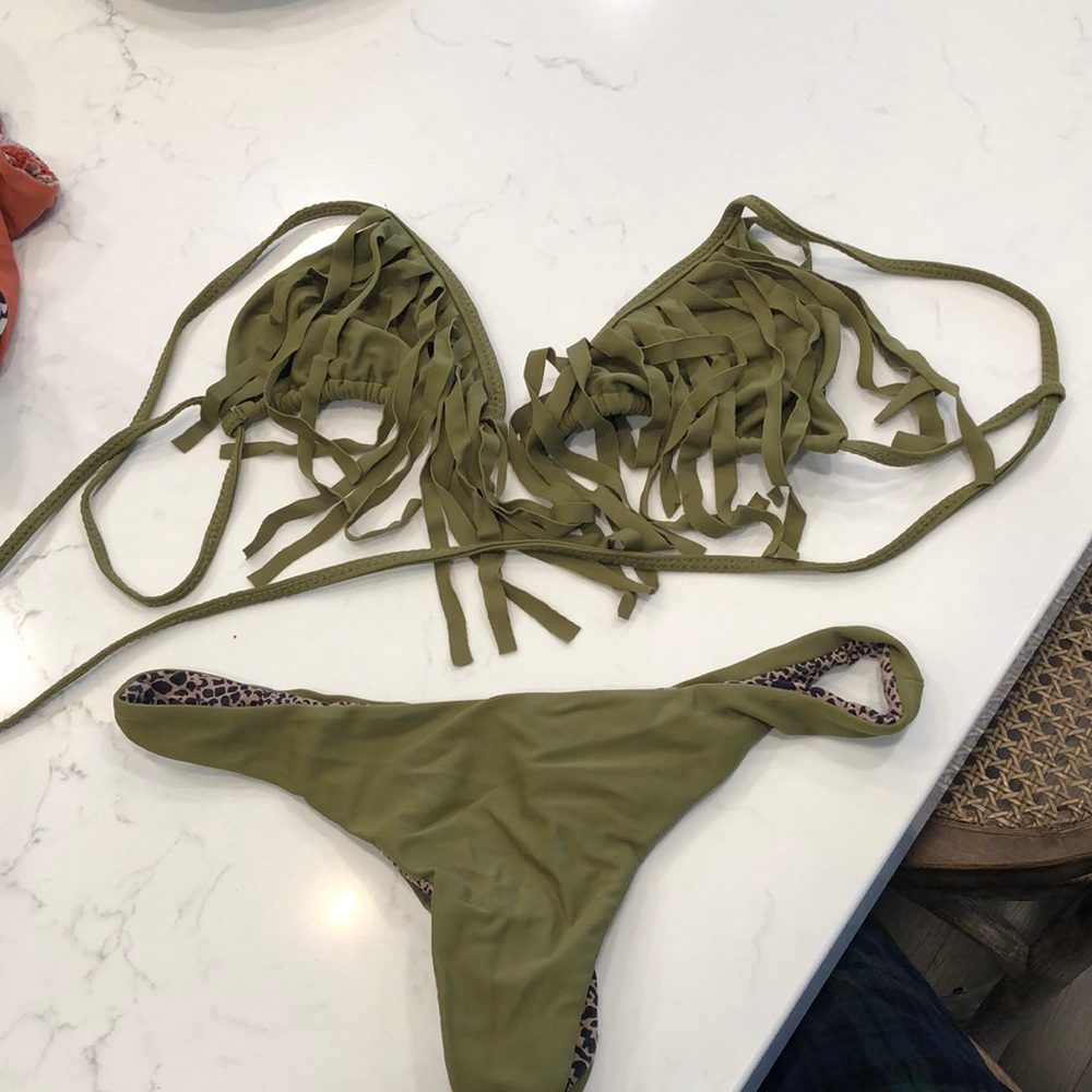 Acacia Bottom size Medium